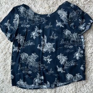A&F Navy Patterned Scoop Back T-shirt - Size S